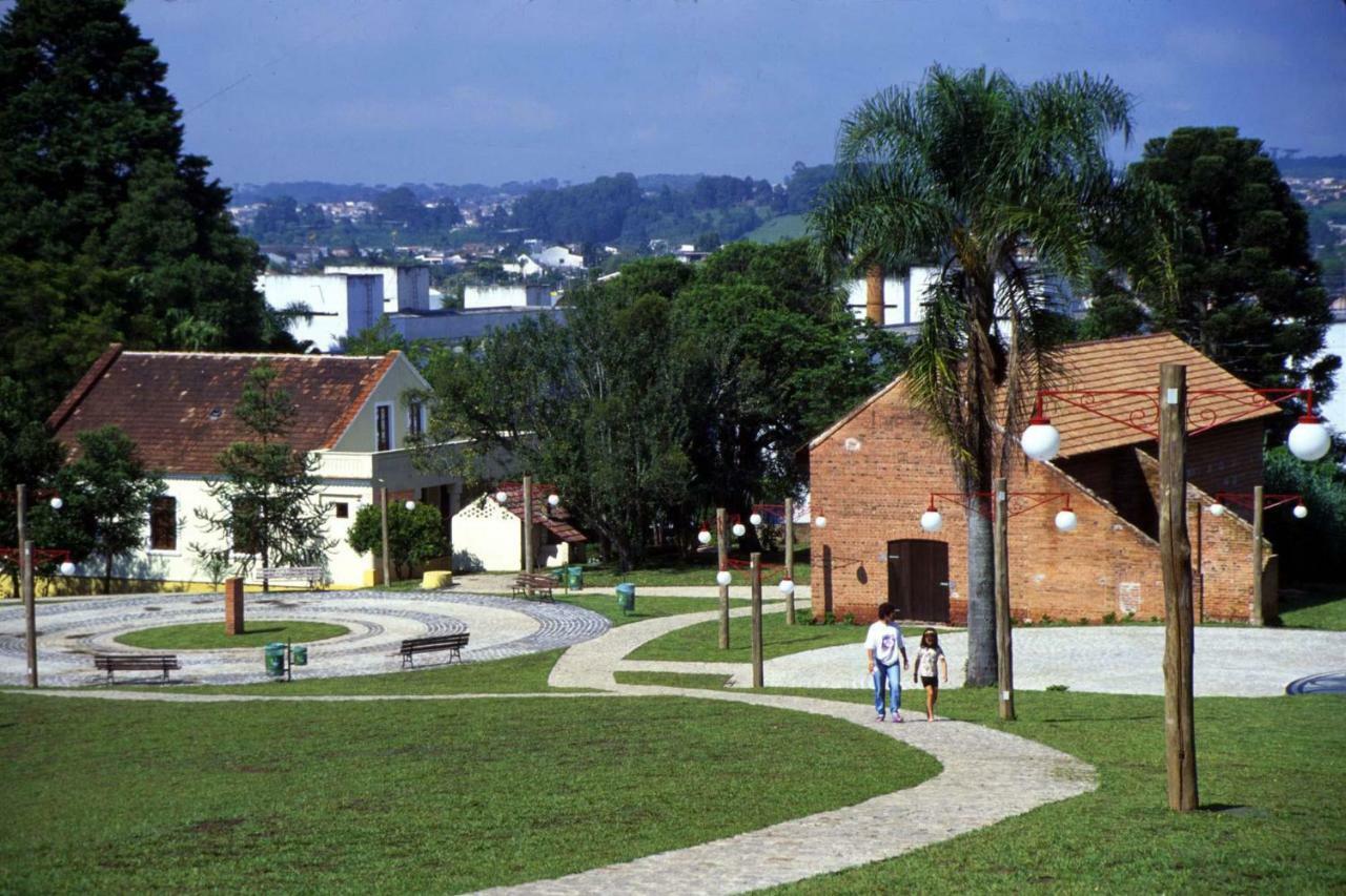 Acomodacao-Viasoft-Up-Ecoville-Inc-Fiocruz-Cic Curitiba Eksteriør billede